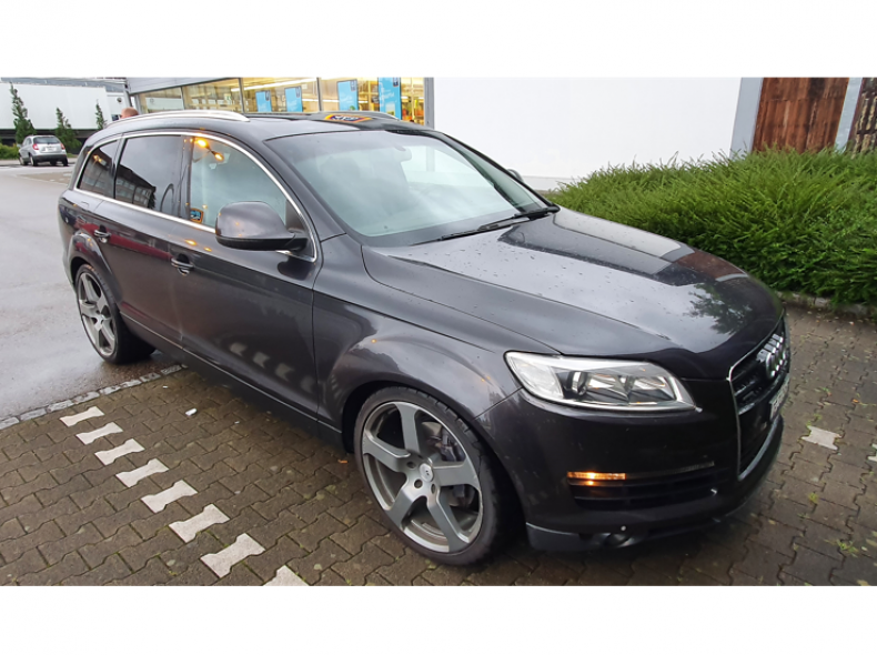 34479 Audi Q7 Luxustransporter - Zürich