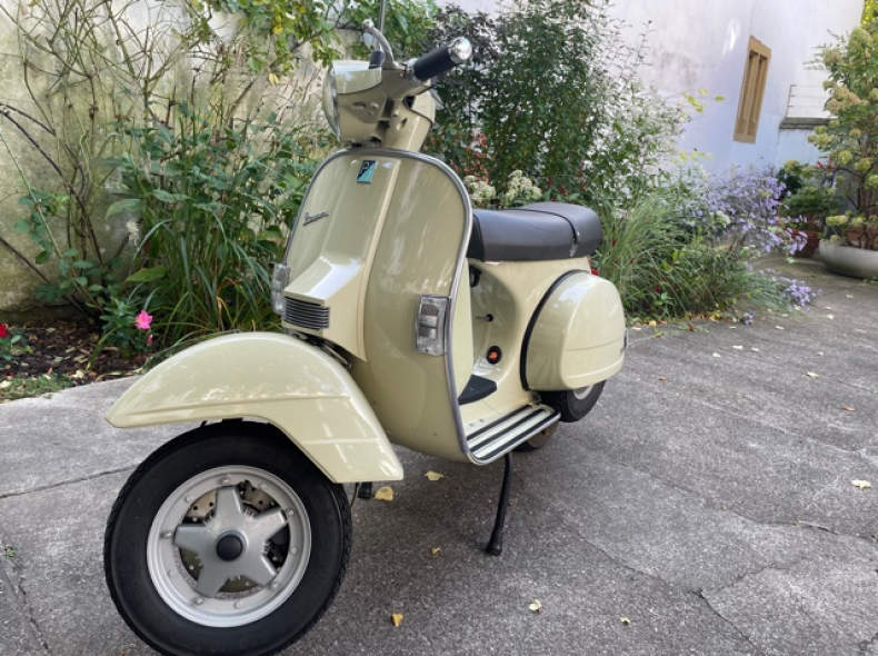 34496 Vespa PX 125