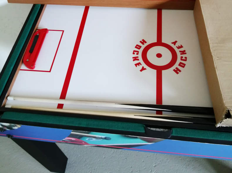 34982 Spieltisch (Töggelikasten, Billard)