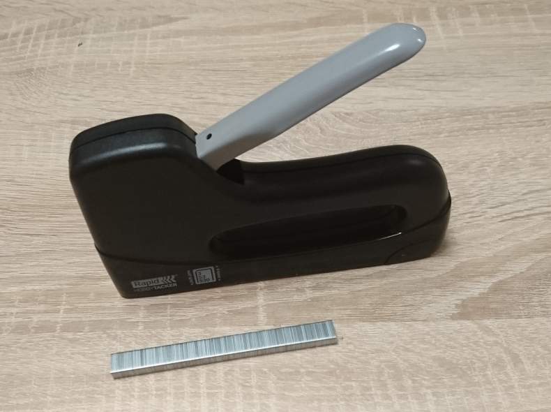 4555 Tacker Inklusiv 150 klammern