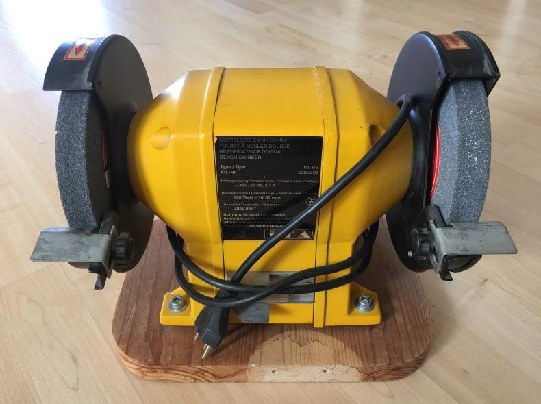 4736 Schleifmaschine