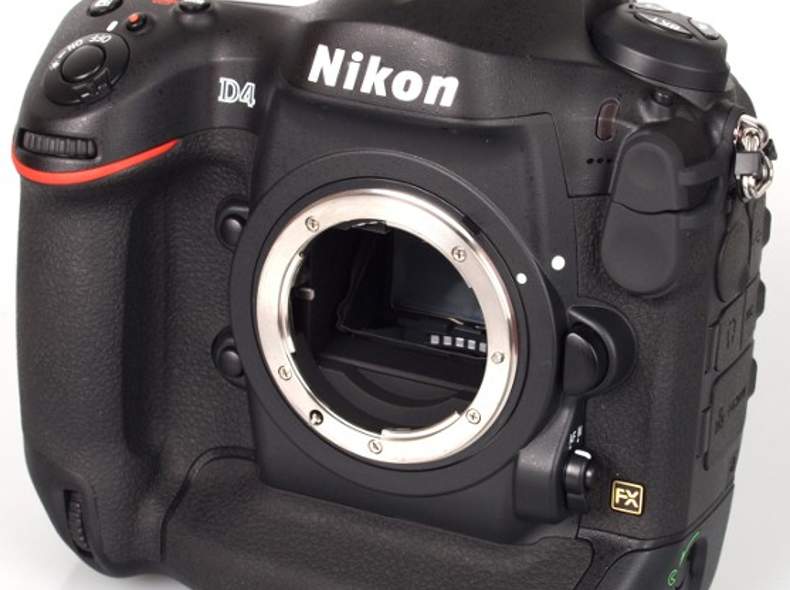 52 Nikon D4