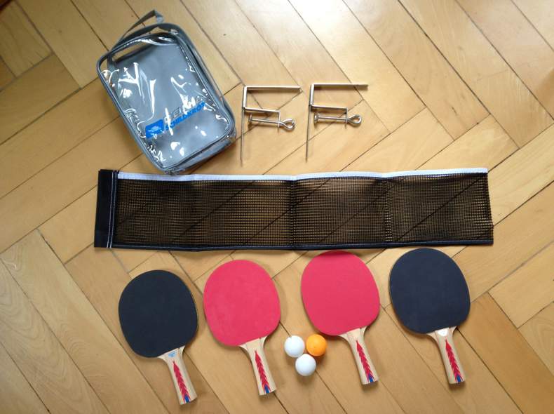 595 Ping Pong Set mit Bällen und Netz