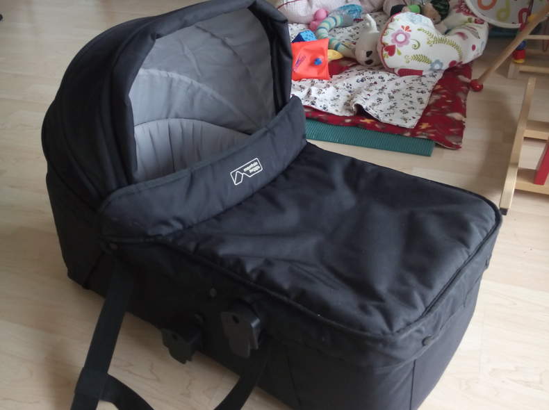 663 Mountain Buggy Babywanne