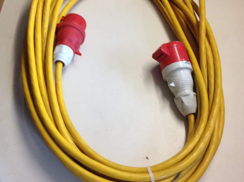 1309 Verlängerungskabel 16Amp. 16Meter