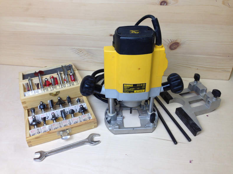 5375 Oberfräse DeWalt 630W