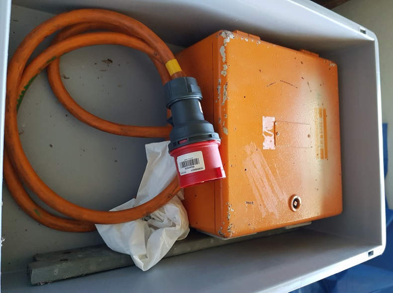 5798 Stromverteiler Anschluss CEE 32a