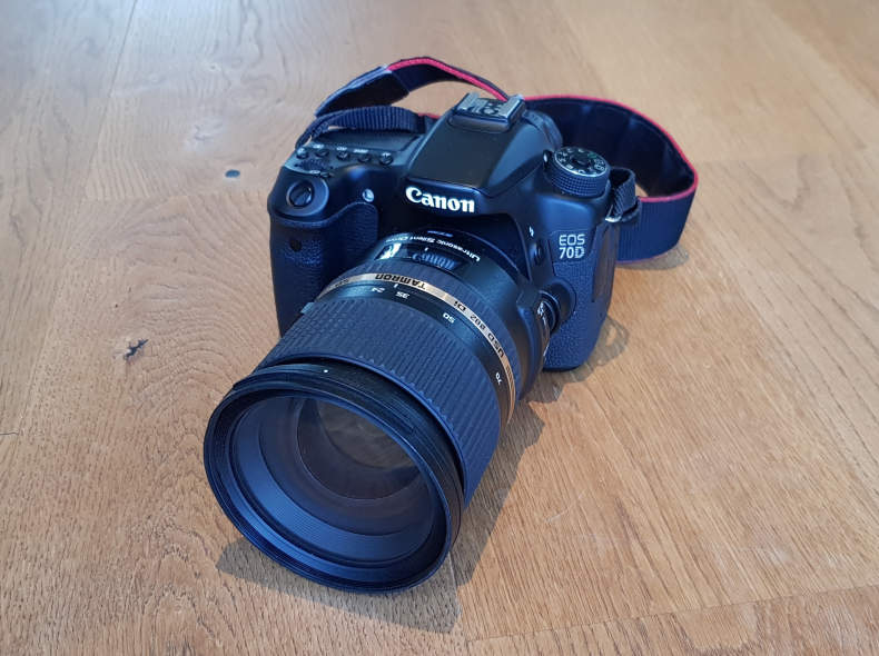 6251 Canon EOS 70D mit gutem Objektiv