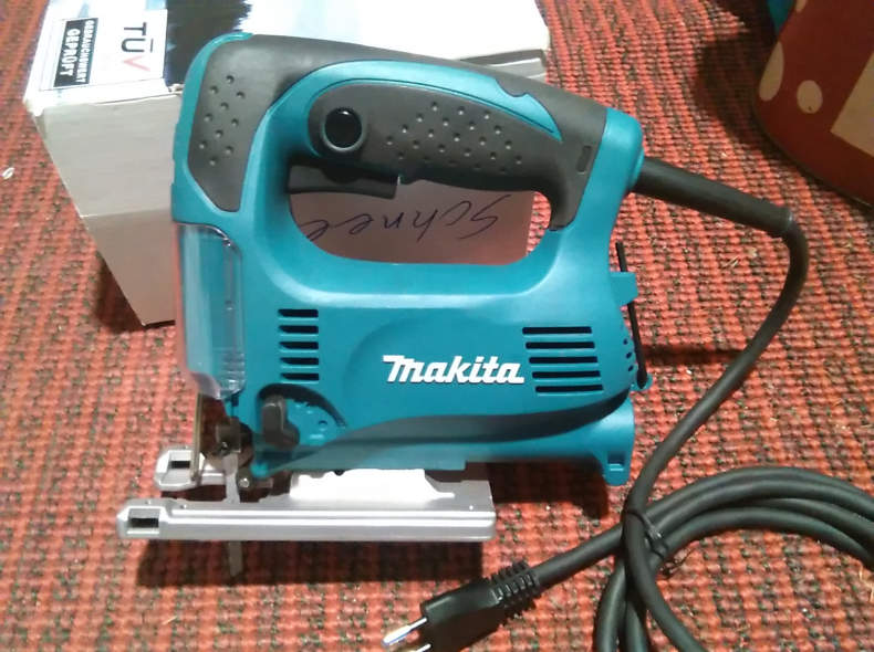 7833 Stichsäge Makita
