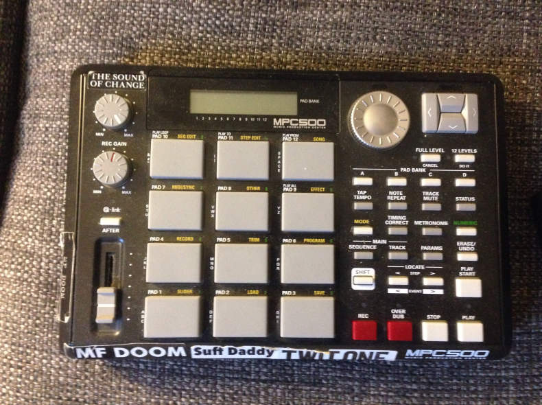 9321 Akai Mpc 500