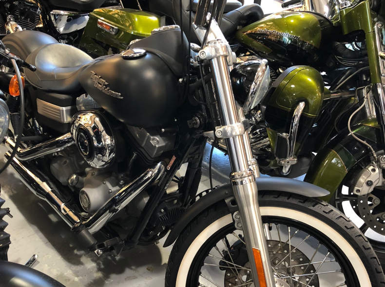 9960 Harley Davidson09 Streetbob Chopper