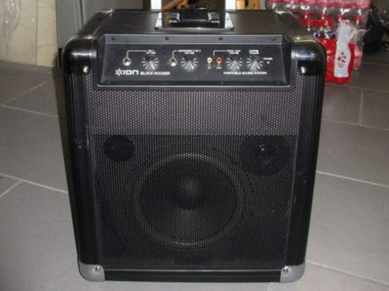 10026 iON PORTABLER LAUTSPRECHER