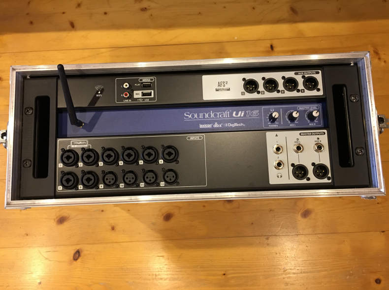 11359 Soundcraft UI 16 Mischpult