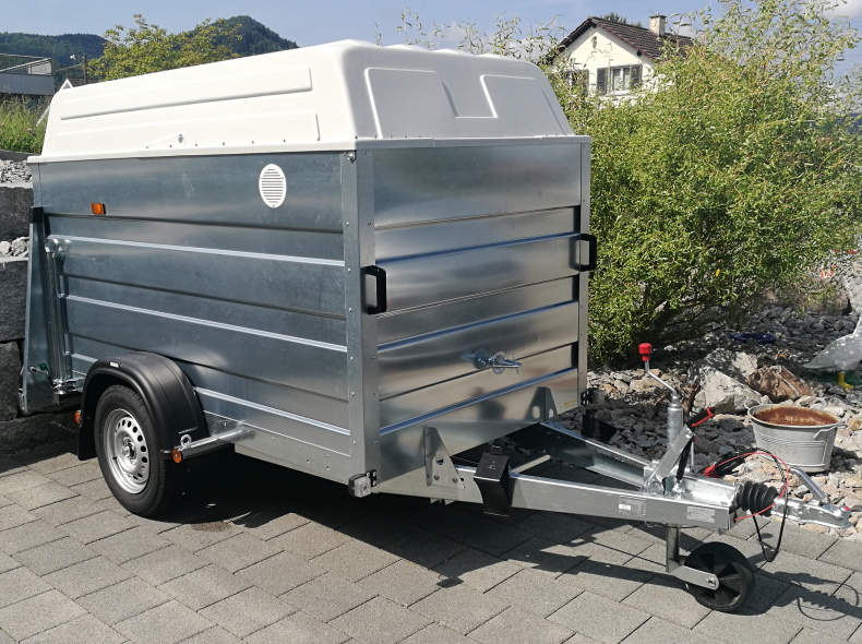 11380 Anhänger mit Rampe 750kg