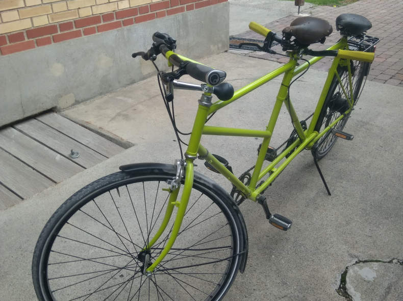 12612 Tandem - der grüne Hingucker