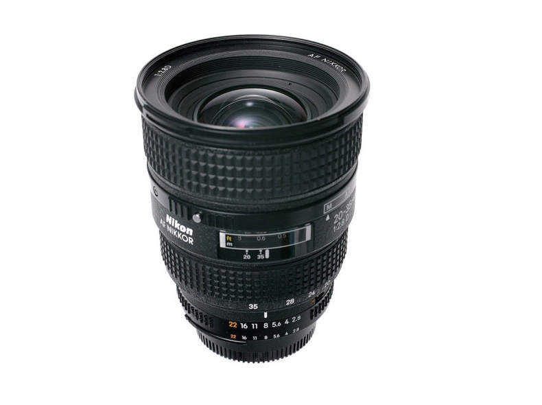 13279 Nikon 20-35 f2.8 AF-D Nikkor