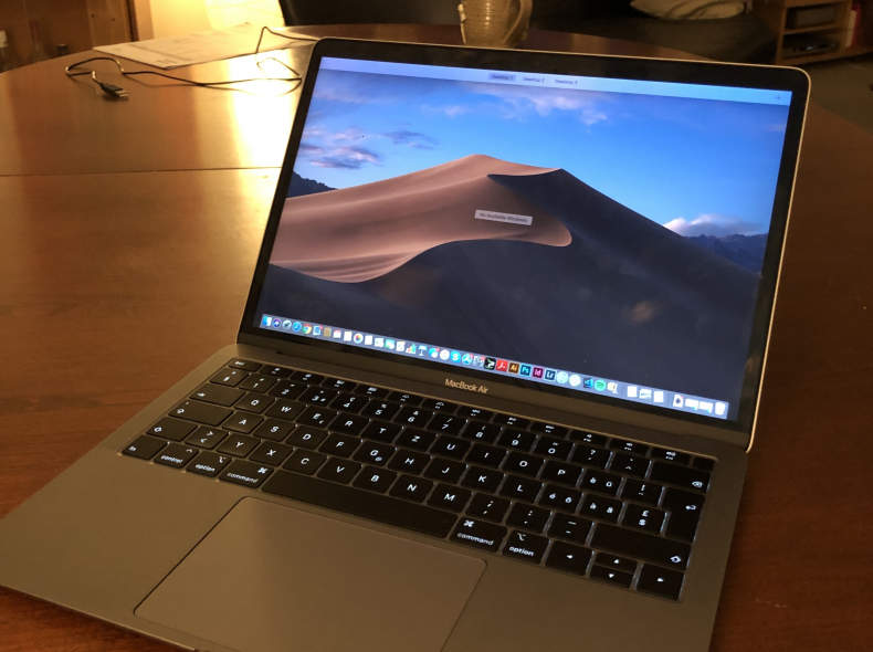 14965 Neues MacBook Air mit Profisoftware