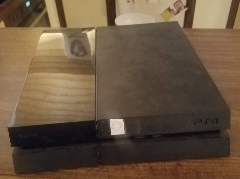 15498 Playstation 4, PS4