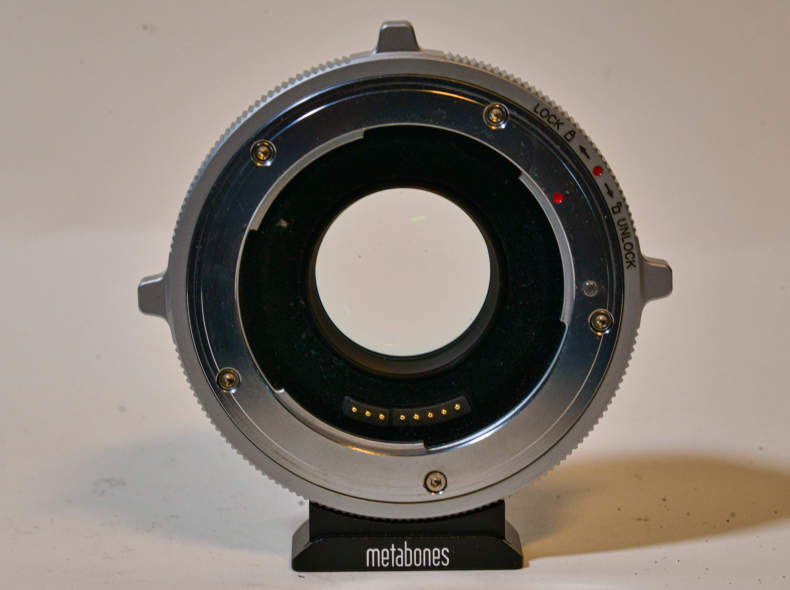 15875 Metabones Speedbooster Ultra MFT-EF