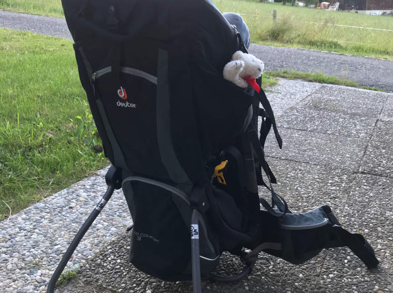 16040 Deuter Kid Comfort 3 Kindertrage