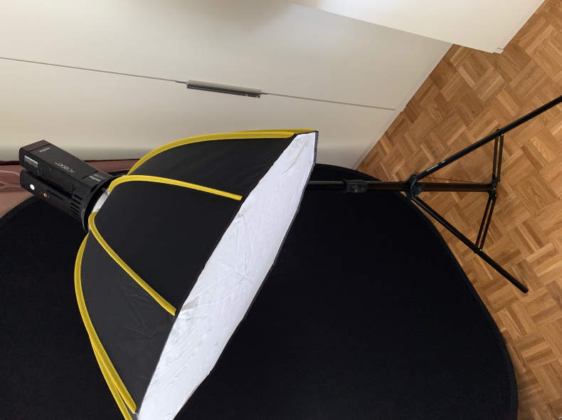 17028 Softbox Set mit Ständer und Blitzen