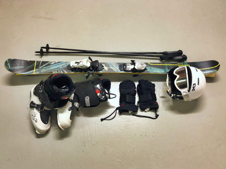 17530 Völkl Freestyle Ski mit Ausrüstung