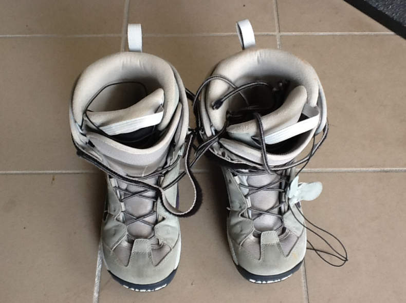17533 Snowboardschuh Damen 40