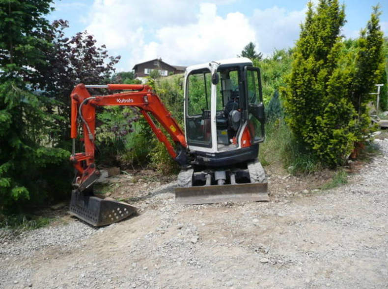 18416 Kubota Kurzheck 2200 kg