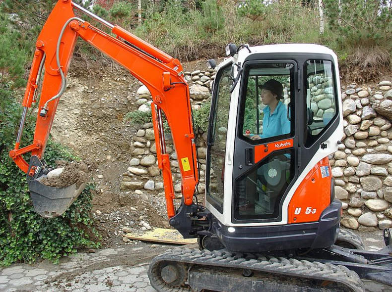 18417 Kubota Kurzheck 2500 kg