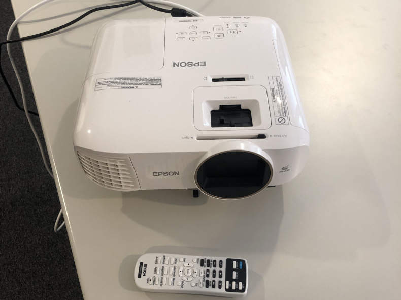 18814 EPSON EHTW 5650