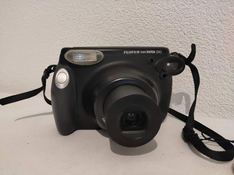 19054 Sofortbildkamera (Fujifilm Instax)