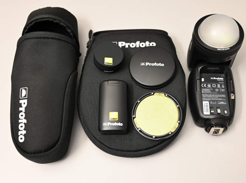 20086 Profoto A1X für NIKON mit Zubehör