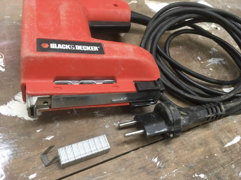 20283 Elektro tacker