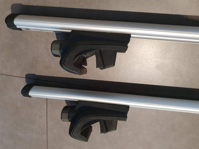 20911 Thule Dachträger für Dachreling