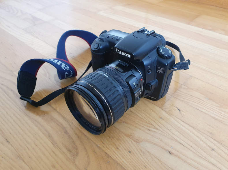 21305 Spiegelreflexkamera: Canon EOS 20D