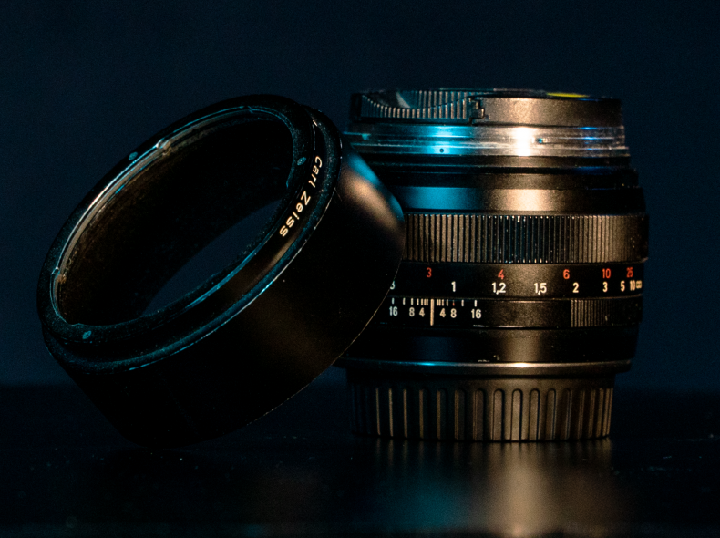7690 Carl Zeiss Planar T* 50mmF1.4 (EF)
