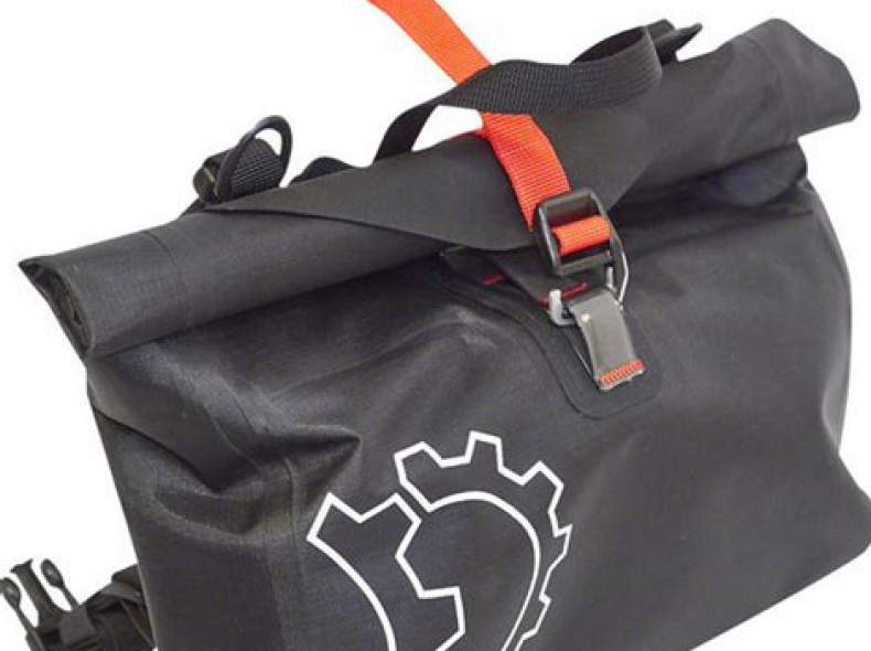 21468 EGRESS™ POCKET 2.8 l