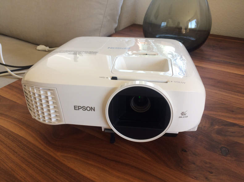 21974 Beamer EPSON EW-TW5400 (2500lm)