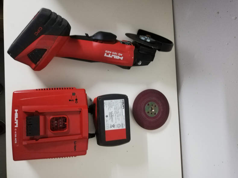 22043 AKKU-WINKELSCHLEIFER (Flex) HILTI