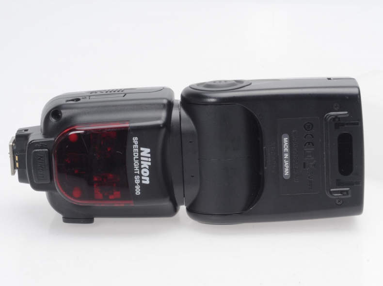 22135 Nikon SB-900 Blitzgerät