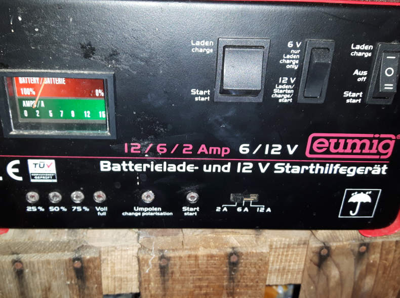 22591 Ladegerät 6V/12V