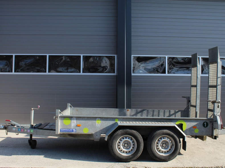 22619 Baumaschinentransporter Anhänger