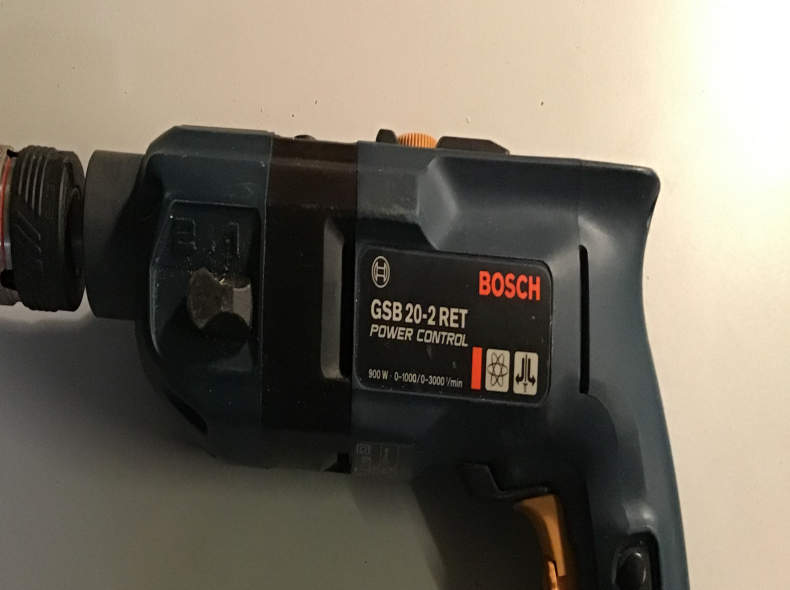 22784 Bosch Schlagbohrmaschine inkl. Bohr