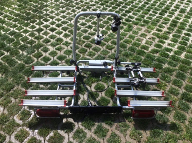 22825 Veloträger für bis zu 4 Velos