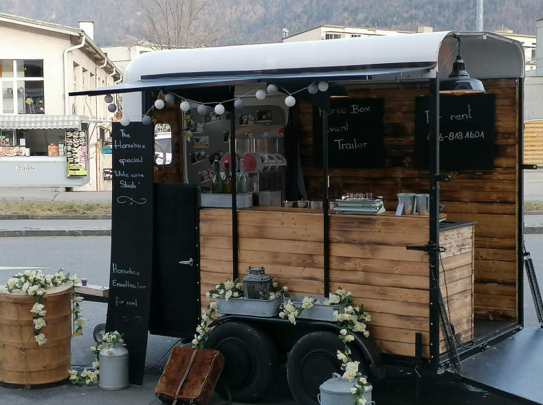 22997 Eventmobil Barwagen Horseboxtrailer