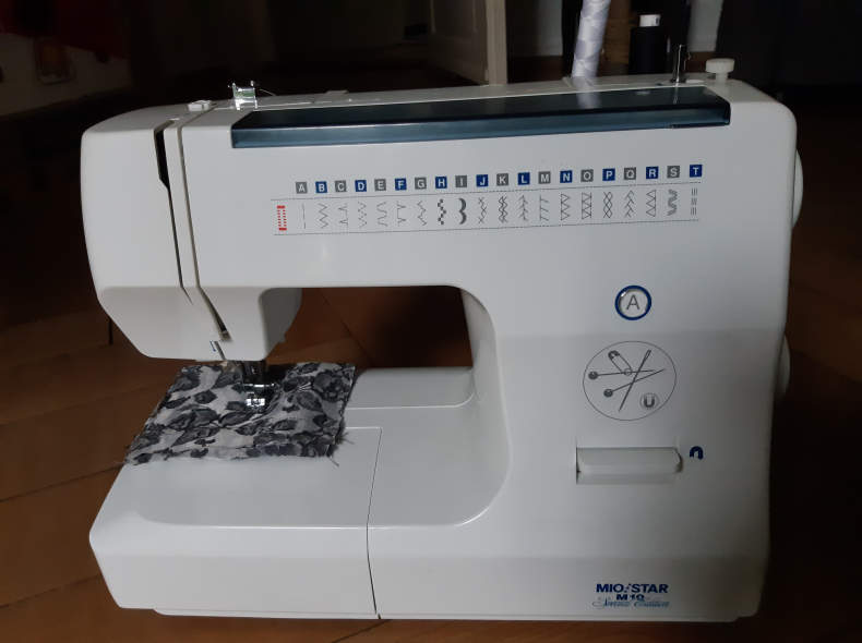23050 Nähmaschine