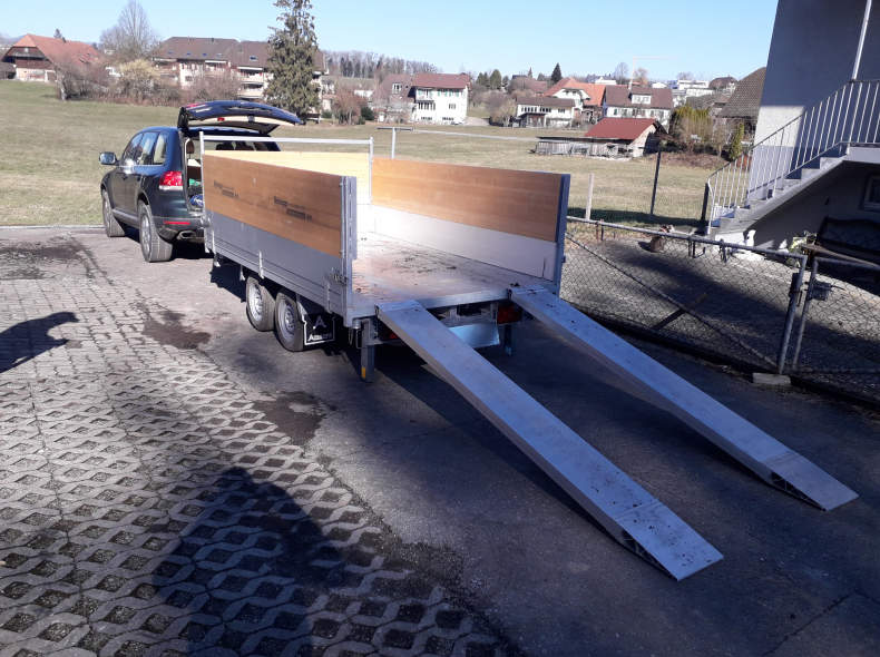 23120 Anhänger elektrisch kippbar 3,5t
