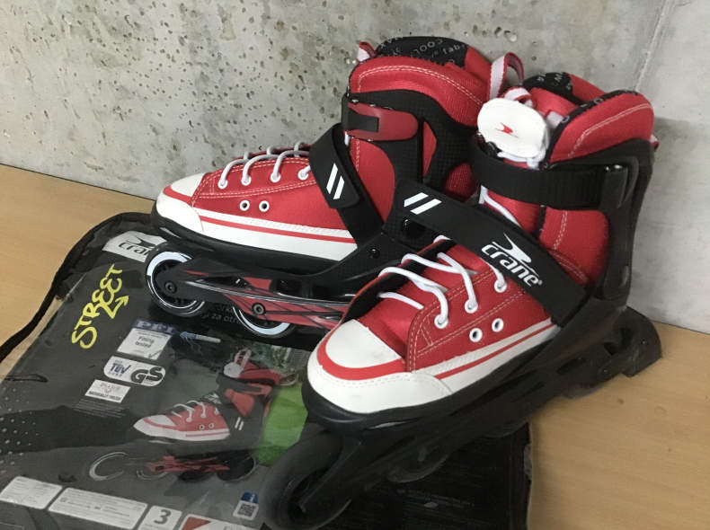 23271 Inliner rot mit 4 Rollen