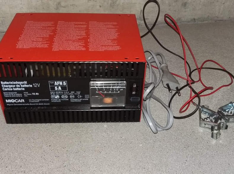 23337 Batterieladegerät 12V