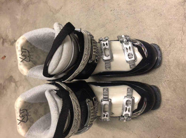 23739 Skischuhe Damen
